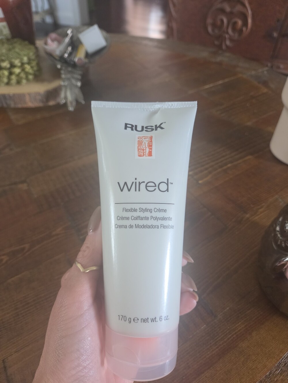Rusk Wired Flexible Styling Creme.